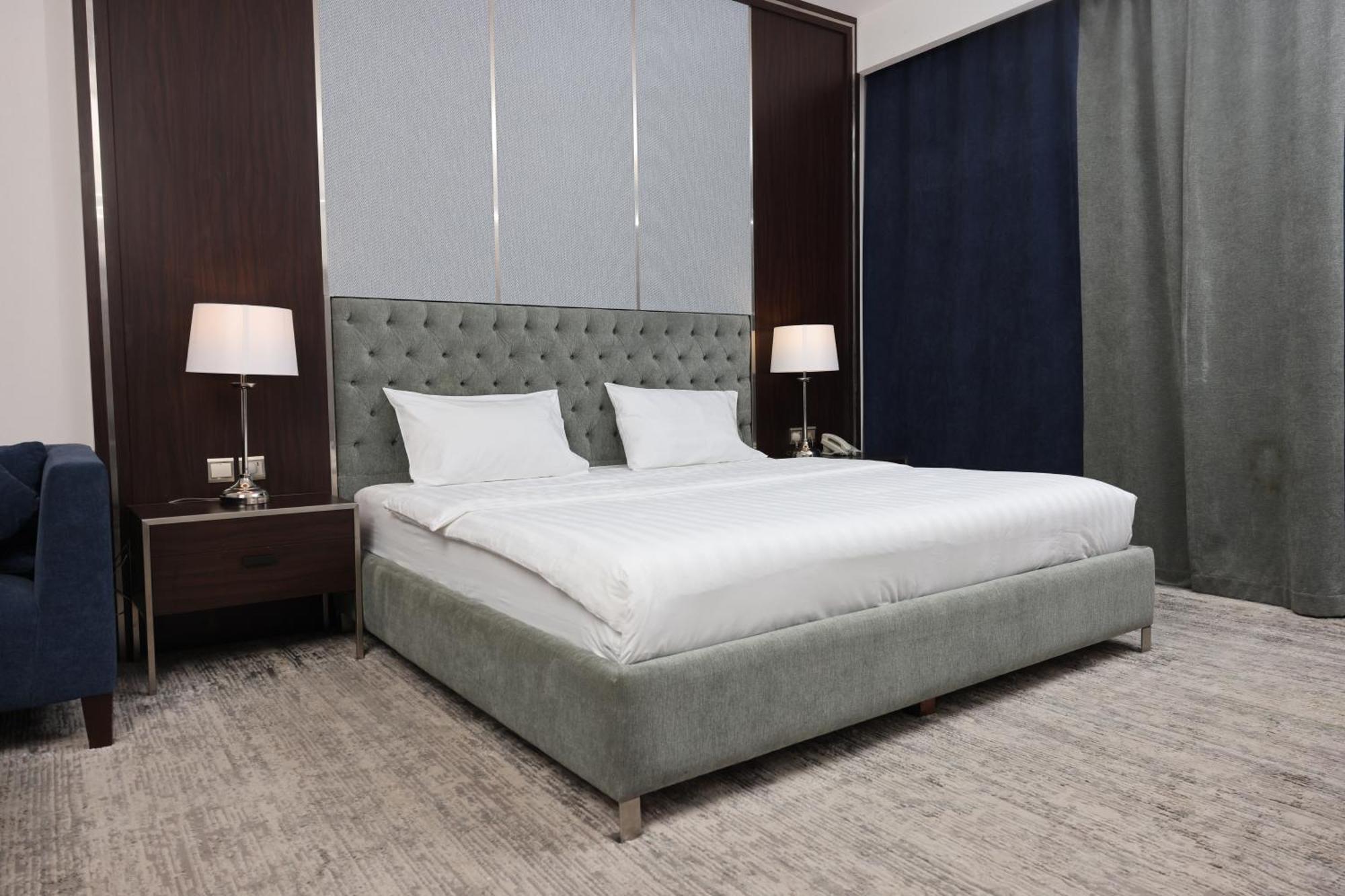 Lily Hotel Suite Mubarraz Ал Хофуф Екстериор снимка