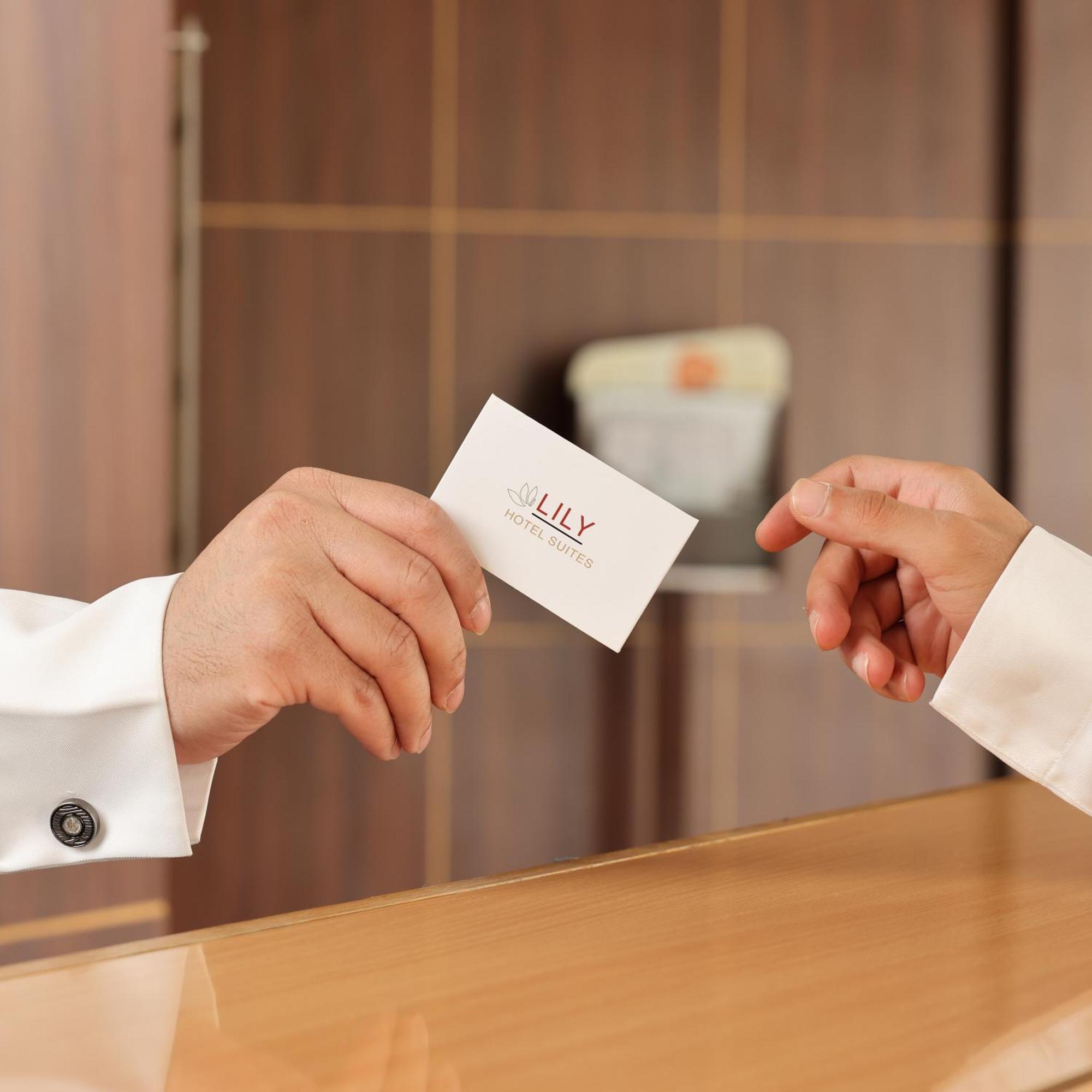 Lily Hotel Suite Mubarraz Ал Хофуф Екстериор снимка