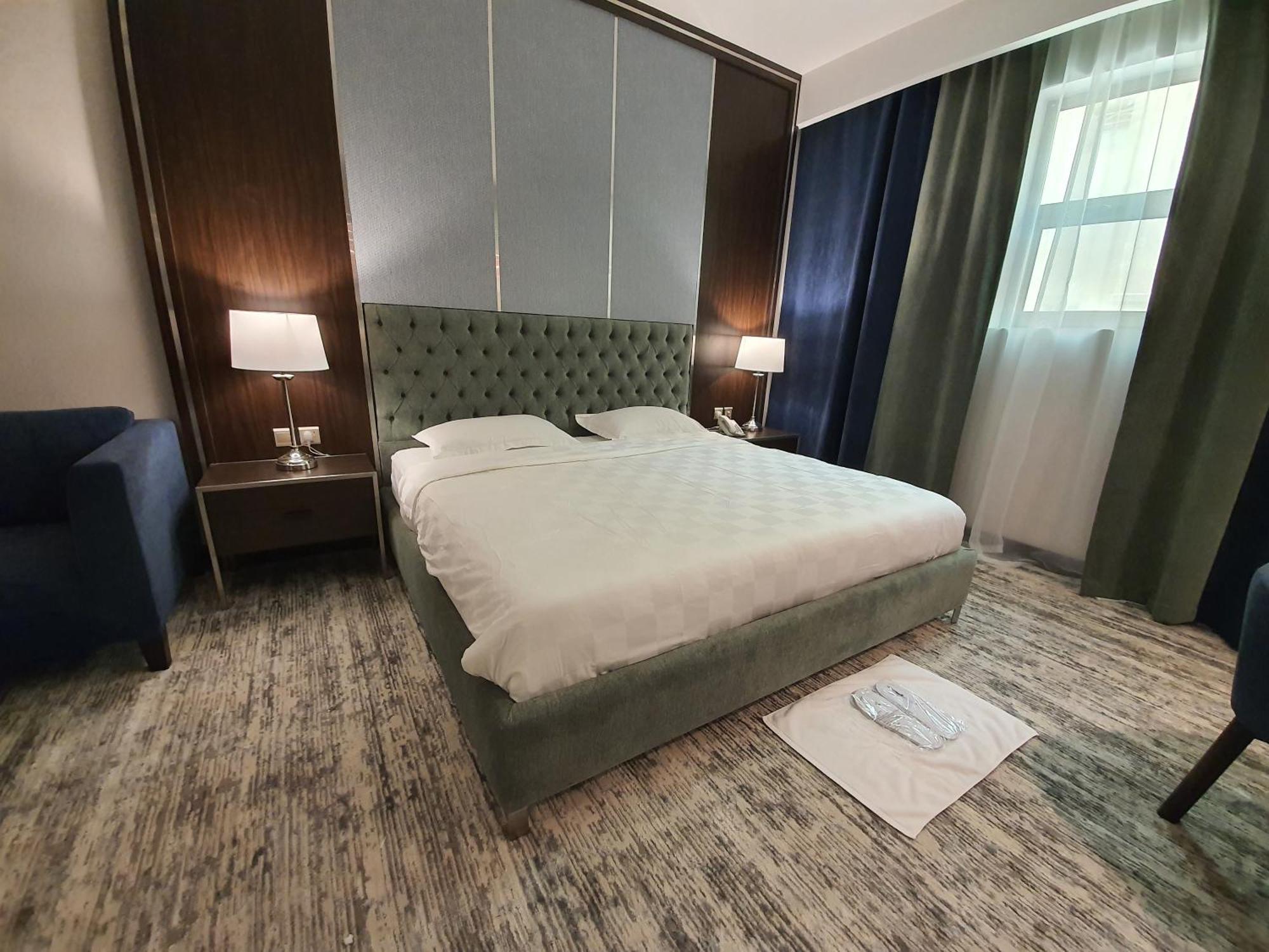 Lily Hotel Suite Mubarraz Ал Хофуф Стая снимка
