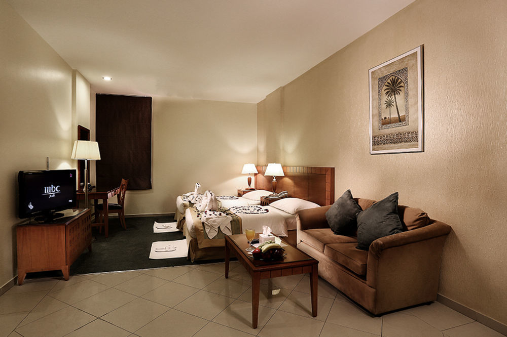 Lily Hotel Suite Mubarraz Ал Хофуф Екстериор снимка