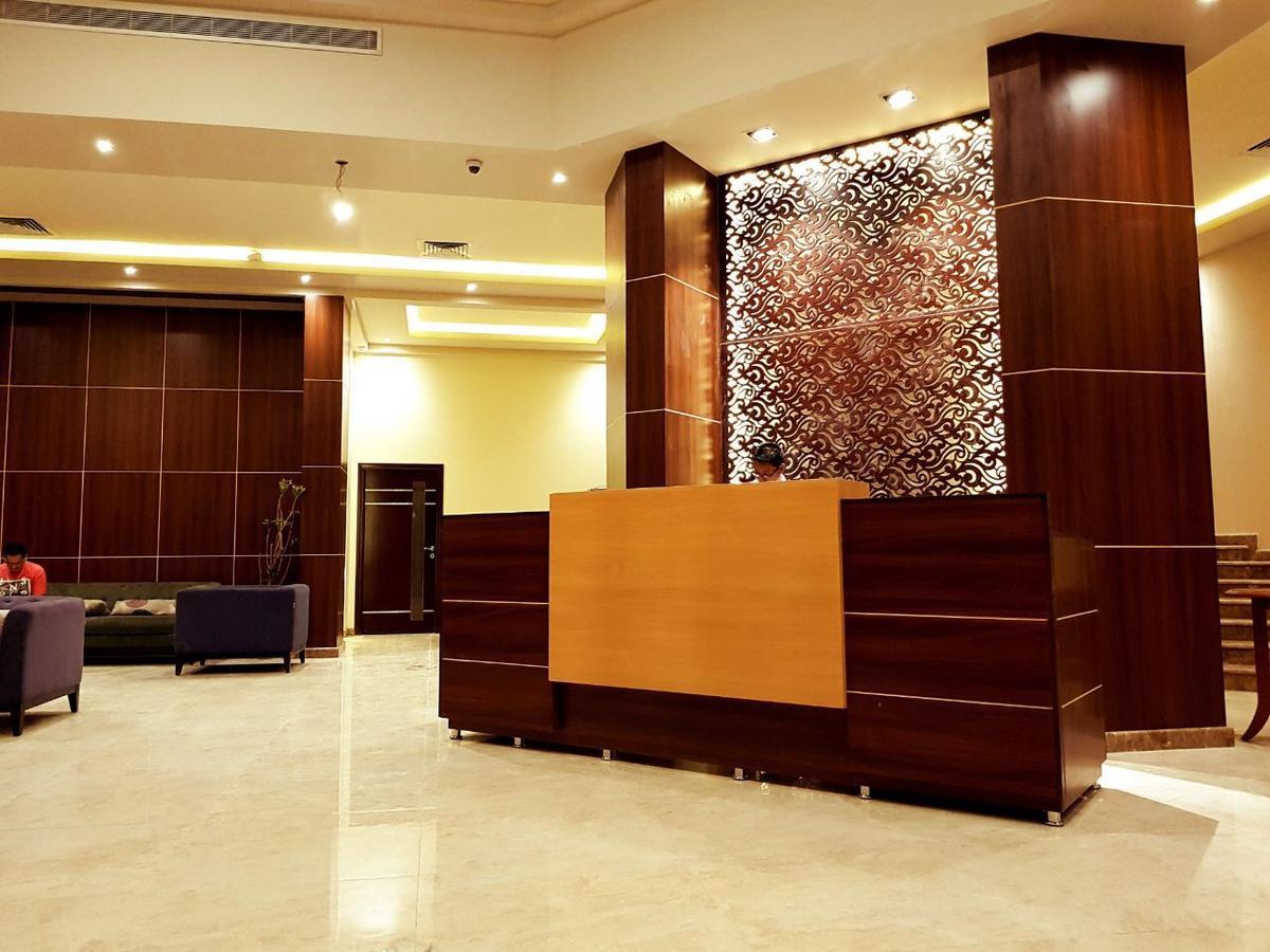Lily Hotel Suite Mubarraz Ал Хофуф Екстериор снимка