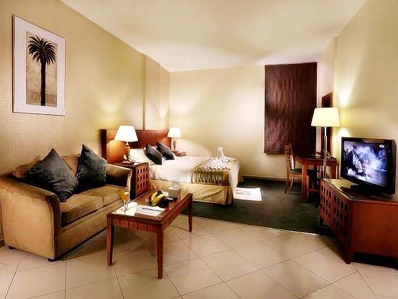 Lily Hotel Suite Mubarraz Ал Хофуф Екстериор снимка